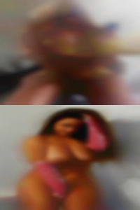 Naked girls club fun fight.